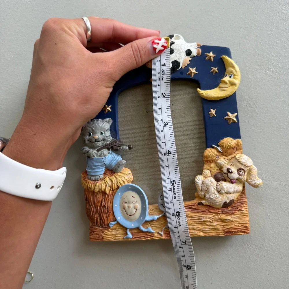 Hey Diddle Diddle Nursery Rhyme Resin Picture Frame Cow Moon Cat 3.5 x 5